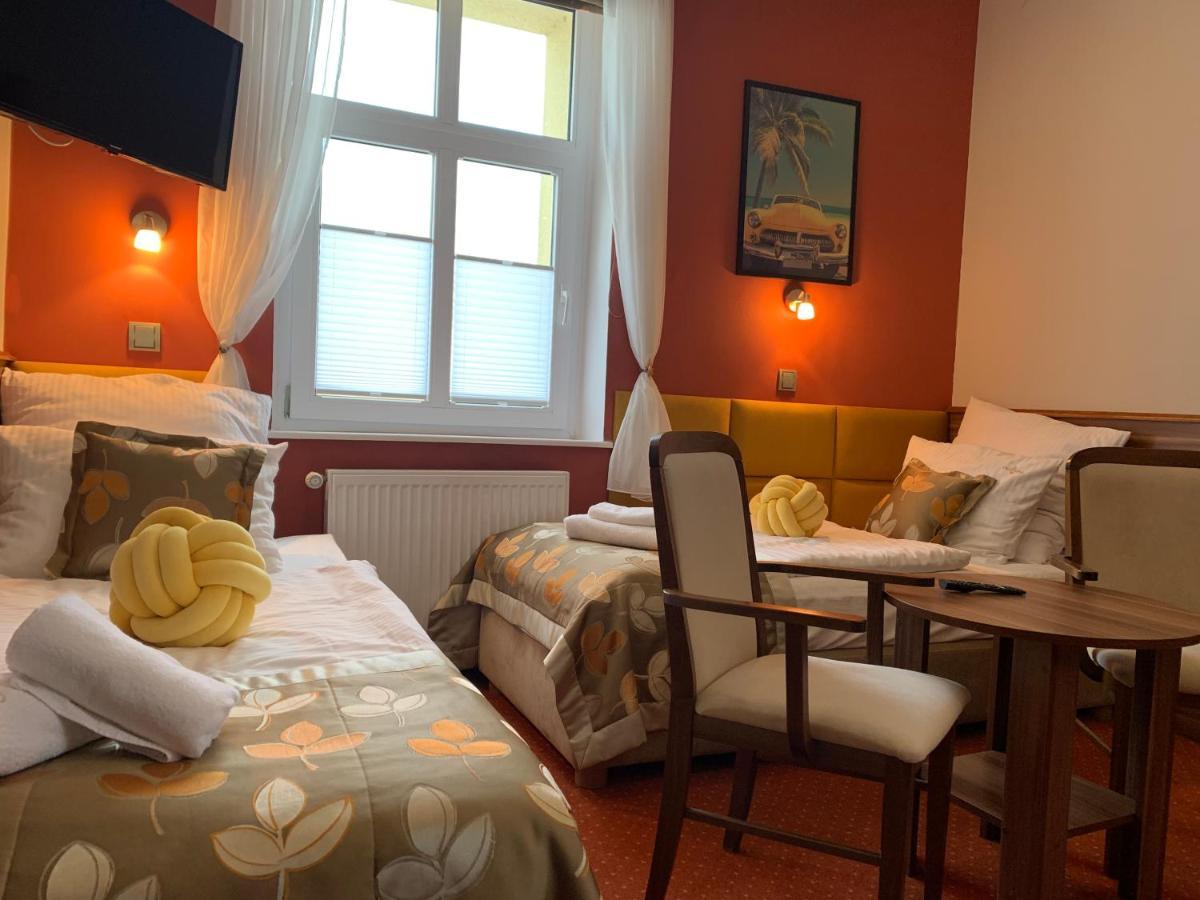 Dw California Bed & Breakfast Rewal Eksteriør bilde