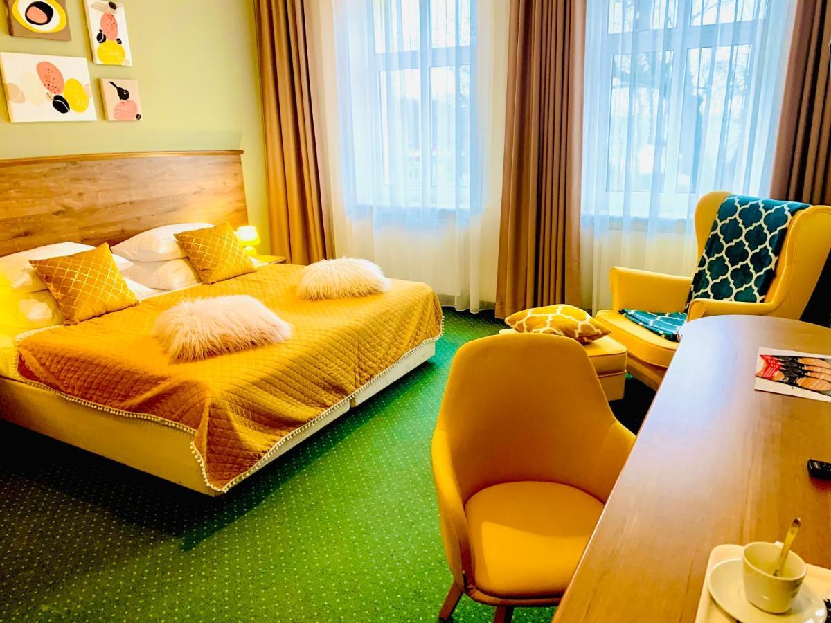Dw California Bed & Breakfast Rewal Eksteriør bilde